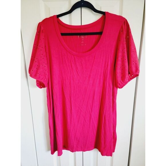Torrid Super Soft Knits 2 Women's Blouse Red Eyelet‎ Short Sleeve Scoop Neck 2X - Picture 1 of 5